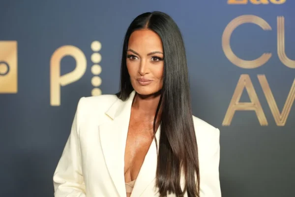 How Old Is Lisa Barlow: The Real Housewife with Timeless Charm